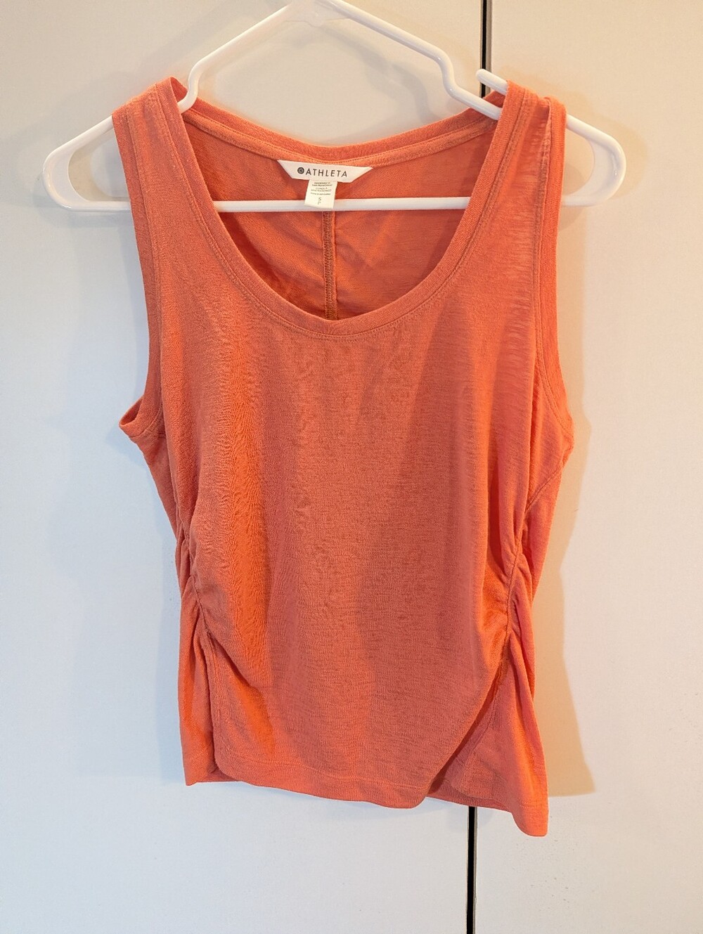 Athleta Woman's Small Coral Scoop Neck Tank with Side Ruching